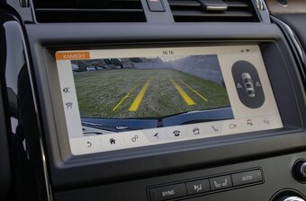 Land Rover Discovery 3.0 SDV6 SE - 13