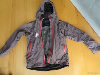 Goretex orig. bunda s kapucí zn. Berghaus, vel. S,nepoškozen - 13