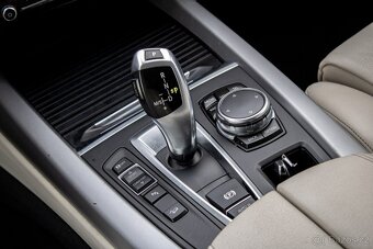 BMW X5 xDrive30d A/T 2016 - 13