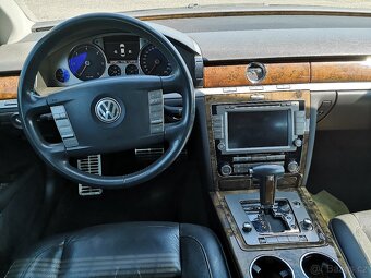 VOLKSWAGEN PHAETON LONG 3.0TDi 176KW R.V.2009 SERVISOVÁNO - 13