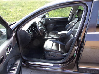 Škoda Superb II Laurin & Klement ,2.0 TDI,DSG,TOP stav  - 13