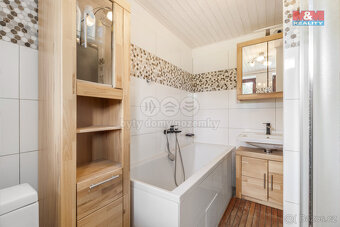Prodej rodinného domu, 245 m², Ostružno - 13