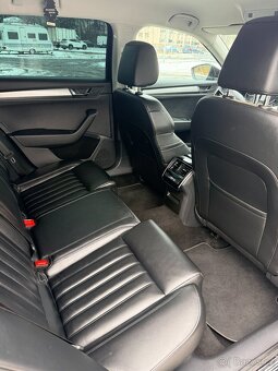 Škoda Superb kombi 8/2018 DGS kůže - 13