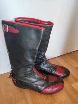 Prodám krásné téměř nové věci po tatínkovi na choppera - 13