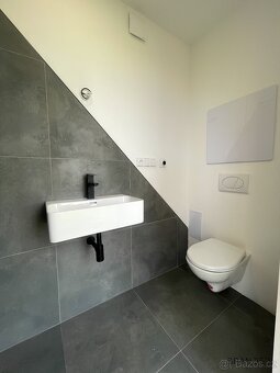Moderní přemístitelný tiny house 2+kk - 13