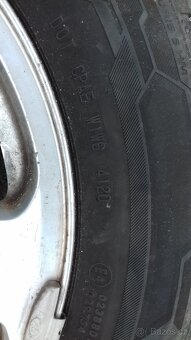 Škoda Octavia 1 sada originál alu + letní pneu 195/65/15 - 13