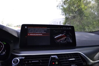 BMW rad 5 Touring 530d xDrive Mpaket LED+ 360 cam Webasto - 13