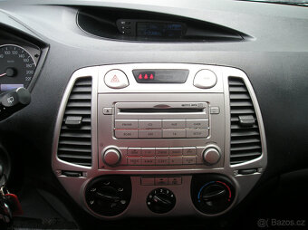 HYUNDAI I20 1.2-16V 57KW RV-2011 - 13