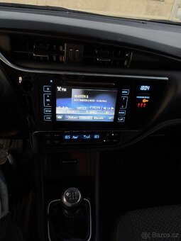 Toyota Corolla 1.6 i,  97kw - 13