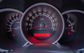 Kia Venga 1.4 CVVT 66kW M5 (SK pôvod) iba 83.000km - 13