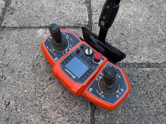 Demoliční robot/bagr Husqvarna DXR300 - 13