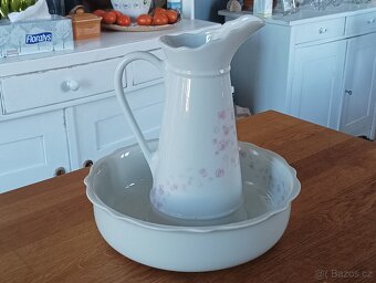 PORCELÁNOVÁ MYCÍ SOUPRAVA FRANCIE - 13