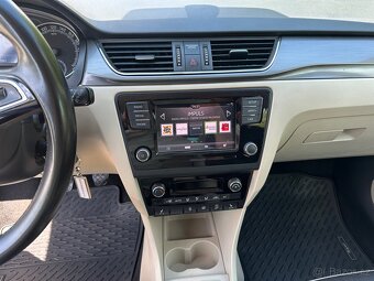 Škoda Rapid 1,0 70kw najeto111tkm koupeno v čr 05/2018 - 13