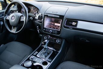 Vw Volkswagen Touareg 3.0 TDI webasto, panorama, nová STK - 13