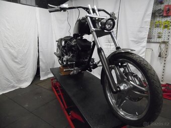 INDIVIDUÁLNÍ STAVBA-CHOPPER -Motor Harley Davidson - 13