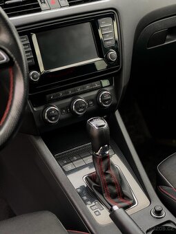 Škoda Octavia 3 VRS 135kw - 13