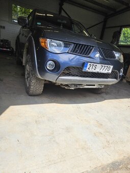 Mitsubishi L200 - 13