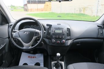 HYUNDAI I30 SW 1.6 16V, KLIMA, TAŽNÉ - 13