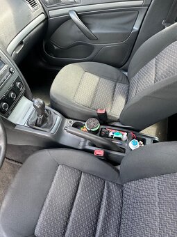 Škoda Octavia II 1.6 TDI - 13