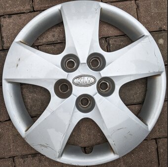 Originál disky Kia + jeté letní pneu + originál poklice KIA - 13