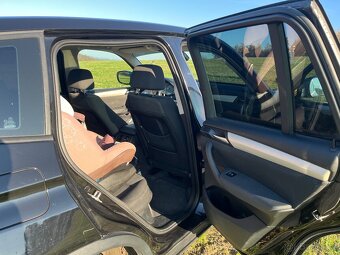BMW X3 3.0d xDrive 190kW – TOP STAV, výbava, udržovaný kus - 13