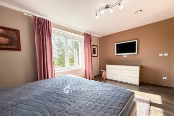 Prodej rodinného domu 5+1, 378 m2 - Znojmo, ev.č. LU2509 - 13