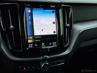 Volvo XC60 B4 Momentum Pro AWD PPF,1. majiteľ,komfort výbava - 13