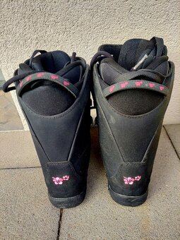 Snowboard SABRINA, 138 cm + boty - 13