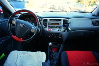 KIA RIO SEDAN 1,4 16V 71KW 2009 - 13