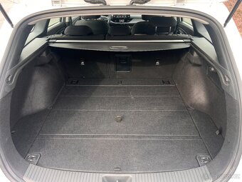 Hyundai i30 combi 1.6CRDI 85kw Style dph 41tkm - 13