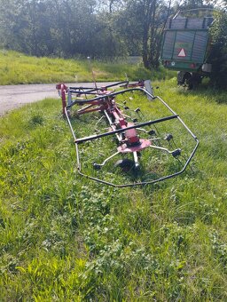 Prodáme zemědělské stroje. - 13