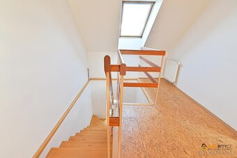 Rodinný dům 5+1 po rekonstrukci - 13