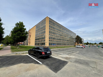 Prodej garážového stání, 18 m², Praha, ul. Lovosická - 13