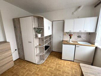PRONÁJEM BYTU 1+KK V KUŘIMI U BRNA - 13