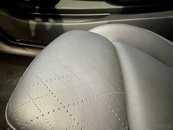 Mini Cooper SE 2022, pouze 15200 km, aktivní parkovací asist - 13