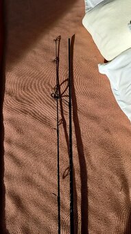 Prodám rybářské vidličky, nový rybářský prut Daiwa. - 13