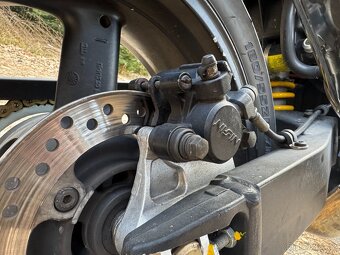 Triumph Speed Four 600 - 13