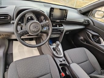 Toyota Yaris Cross - 13