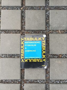 Knihy  na střední školu - 13