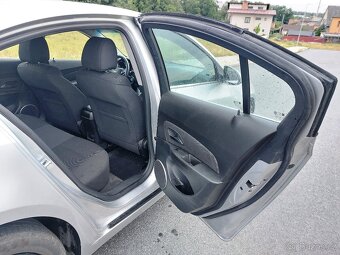 Chevrolet Cruze 1.8, 104kw, 1.majitel, 07/2012 - 13