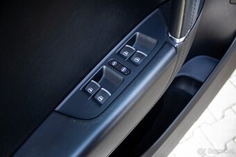 Volkswagen Touareg 4x4, Regulace tuhosti a výšky podvozku - 13
