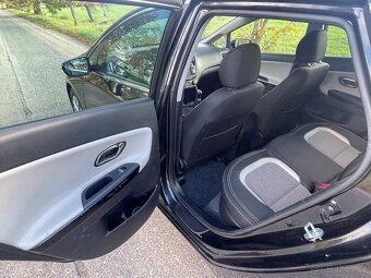 KIA CEED SPOTR SW 1.6i-16v 99kw KOUPENO V CZ - 13