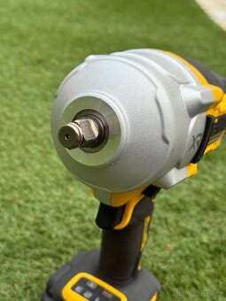 Dewalt DCF961 rázový utahovák 18V momentem až 2373 Nm TOP - 13