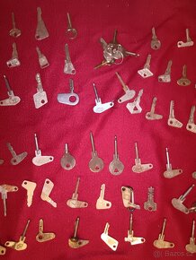 Sbírka 72 X klíčků Tatra škoda Jawa ČZ pérák scintilla 

 - 13