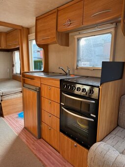 Plně soběstačný karavan FLEETWOOD SONATA MELODY - 13