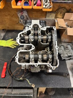 Aprillia/BMW - motor Rotax 650 - 13