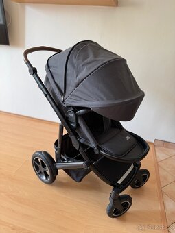 Britax Römer Smile 4 + autosedačka Baby-Safe Core 2023 - 13