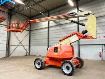 PRACOVNÍ TERÉNNÍ KLOUBOVÁ PLOŠINA JLG 600 AJ - 13