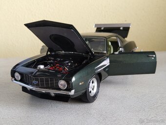 Modely aut 1/18 (Redukce sbírky) - 13