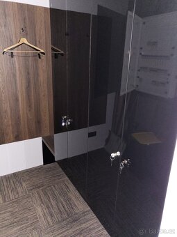 Prodej vybavení a zařízení Showroom a kanceláře Karlín - 13